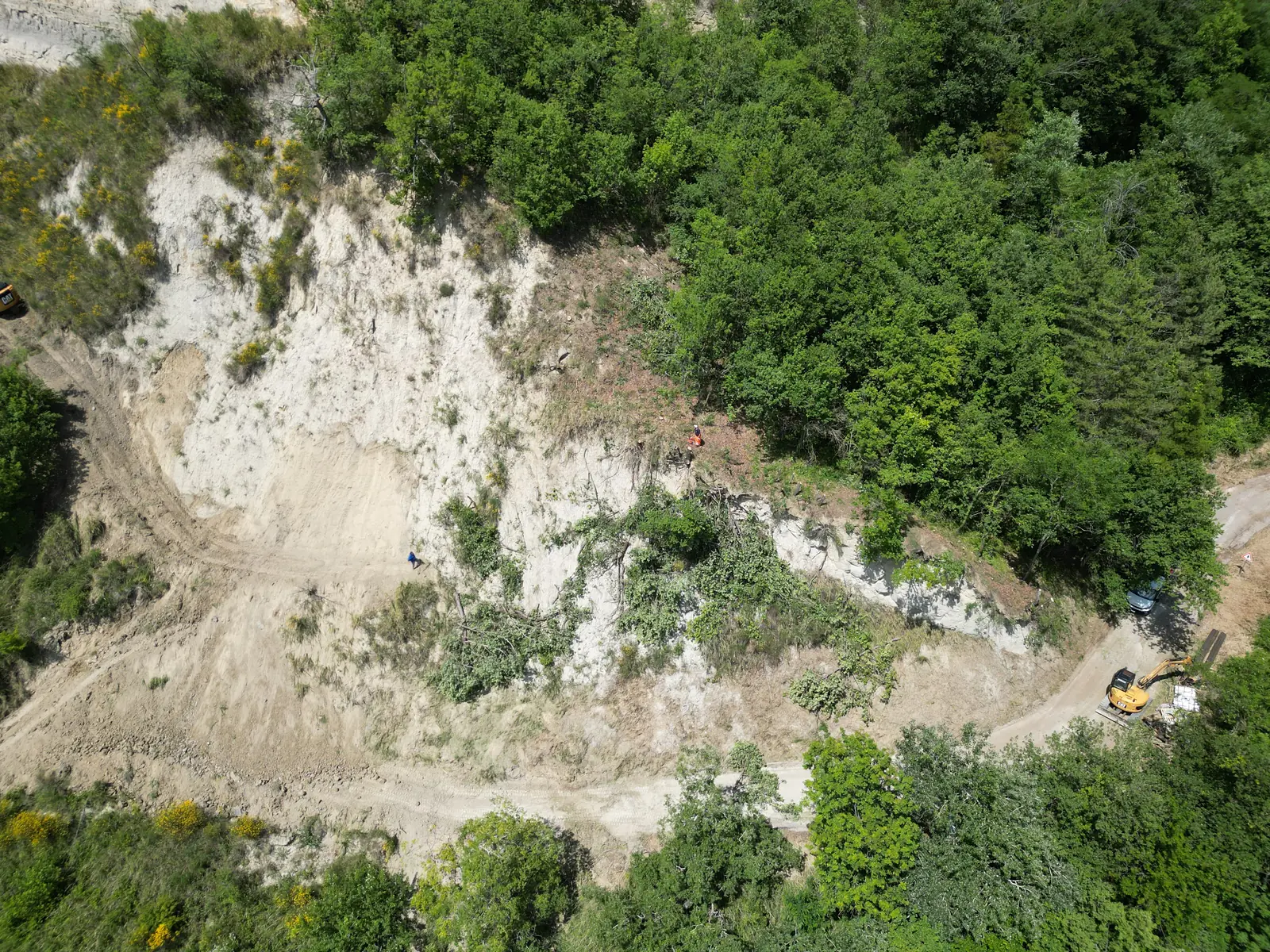 La scarpata all’apertura del cantiere, vista da drone
